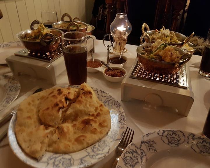 Taj Tandoori